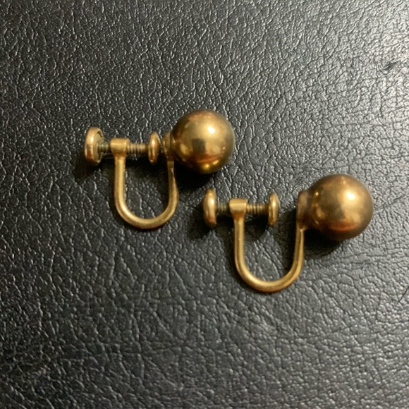 1/20 12k GF Ball screw back earrings by Amco - Picture 1 of 5